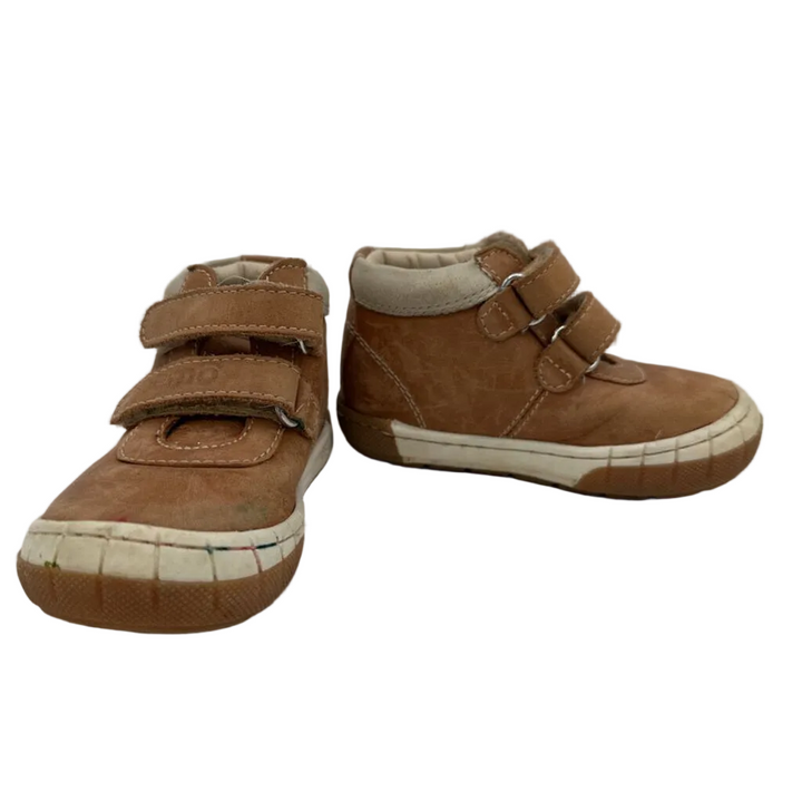 High Top Sneakers/Velcro Straps