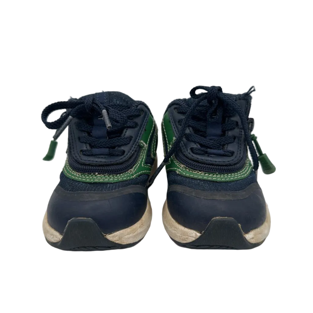 Sneakers/Zipper