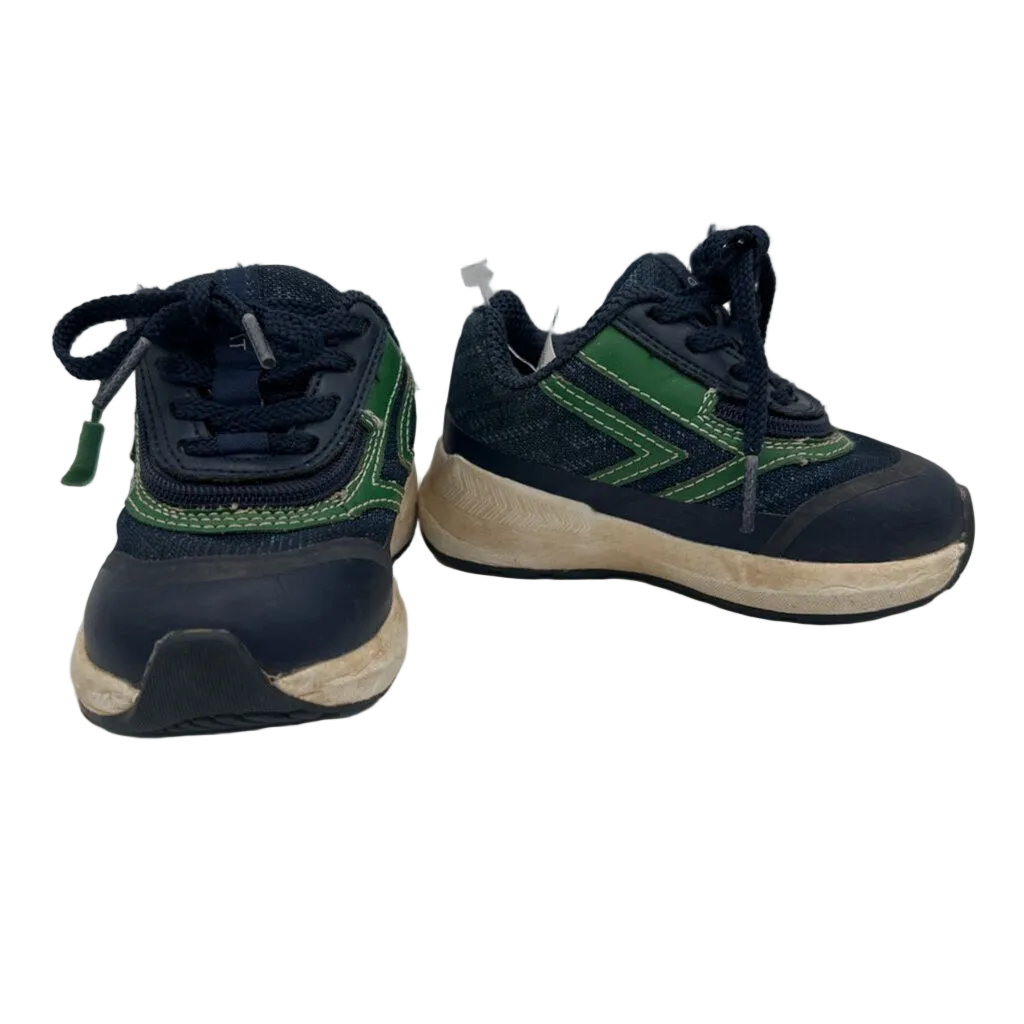 Sneakers/Zipper