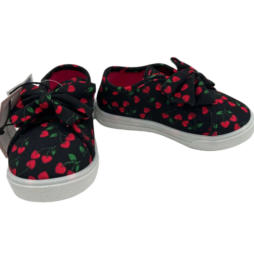 Lace Up Sneakers/ Heart Cherries