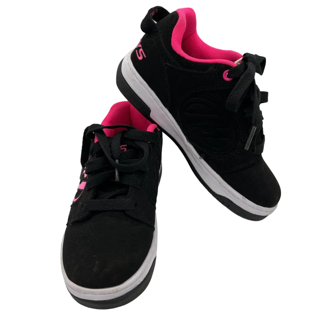 Skate Sneakers/Lace Up