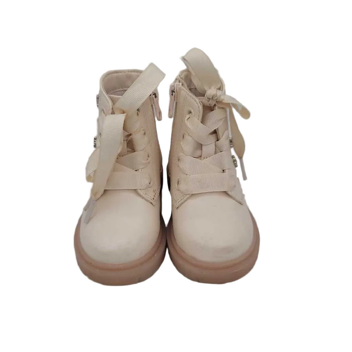 Lace Plush Zip Up Boots / Heart Bow Studs