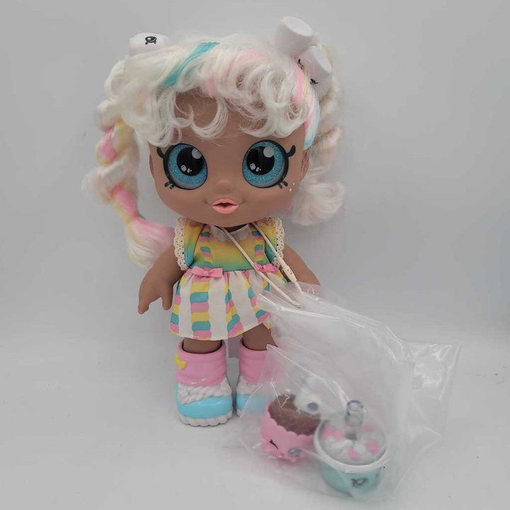 Marsha Mellow with Accessories
