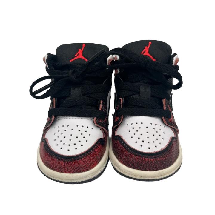Lace Up Sneakers/High Top