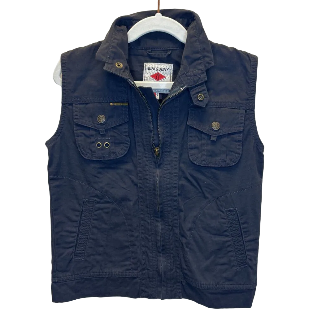 Sleeveless Collared Cargo Vest/Zipper