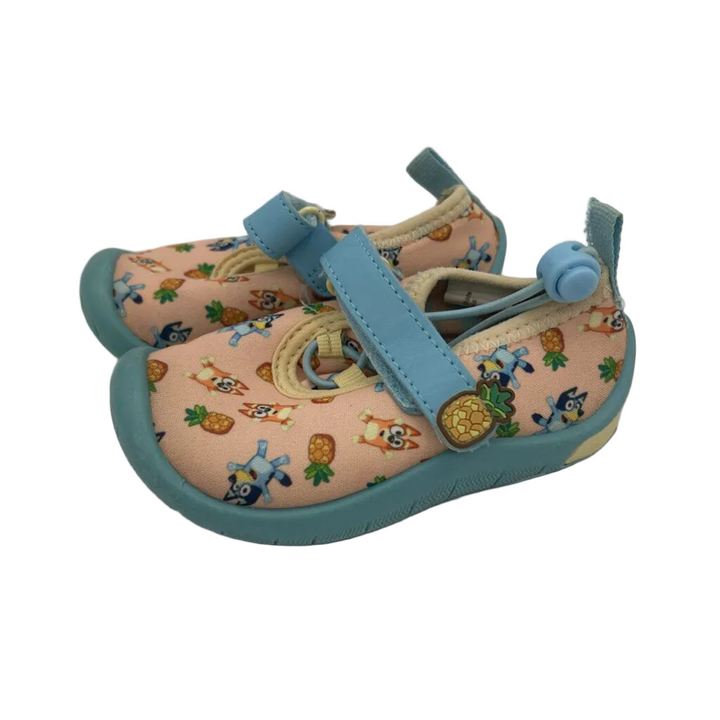 Water Shoes/Bluey