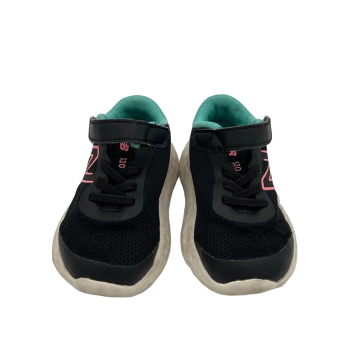 Sneakers/ Velcro Strap