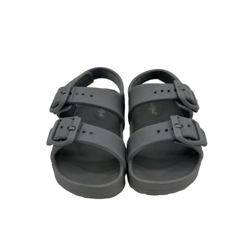 Sandals / Velcro Back