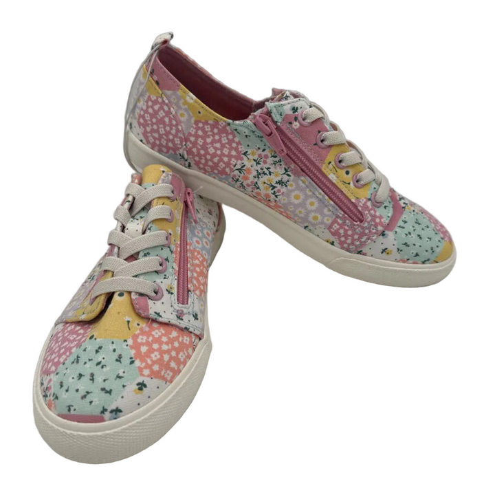 Sneakers/ Zipper / Flowers