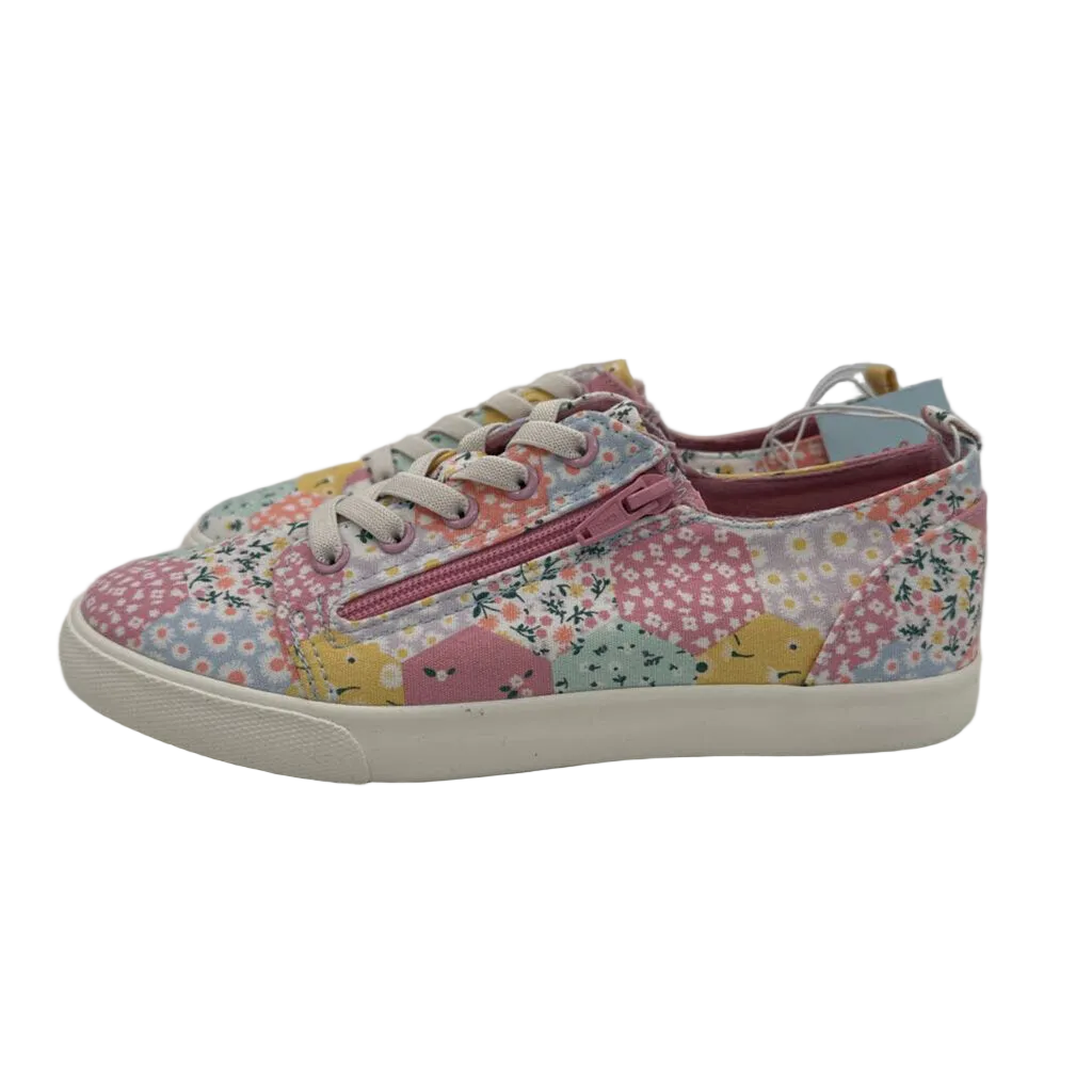 Sneakers/ Zipper / Flowers