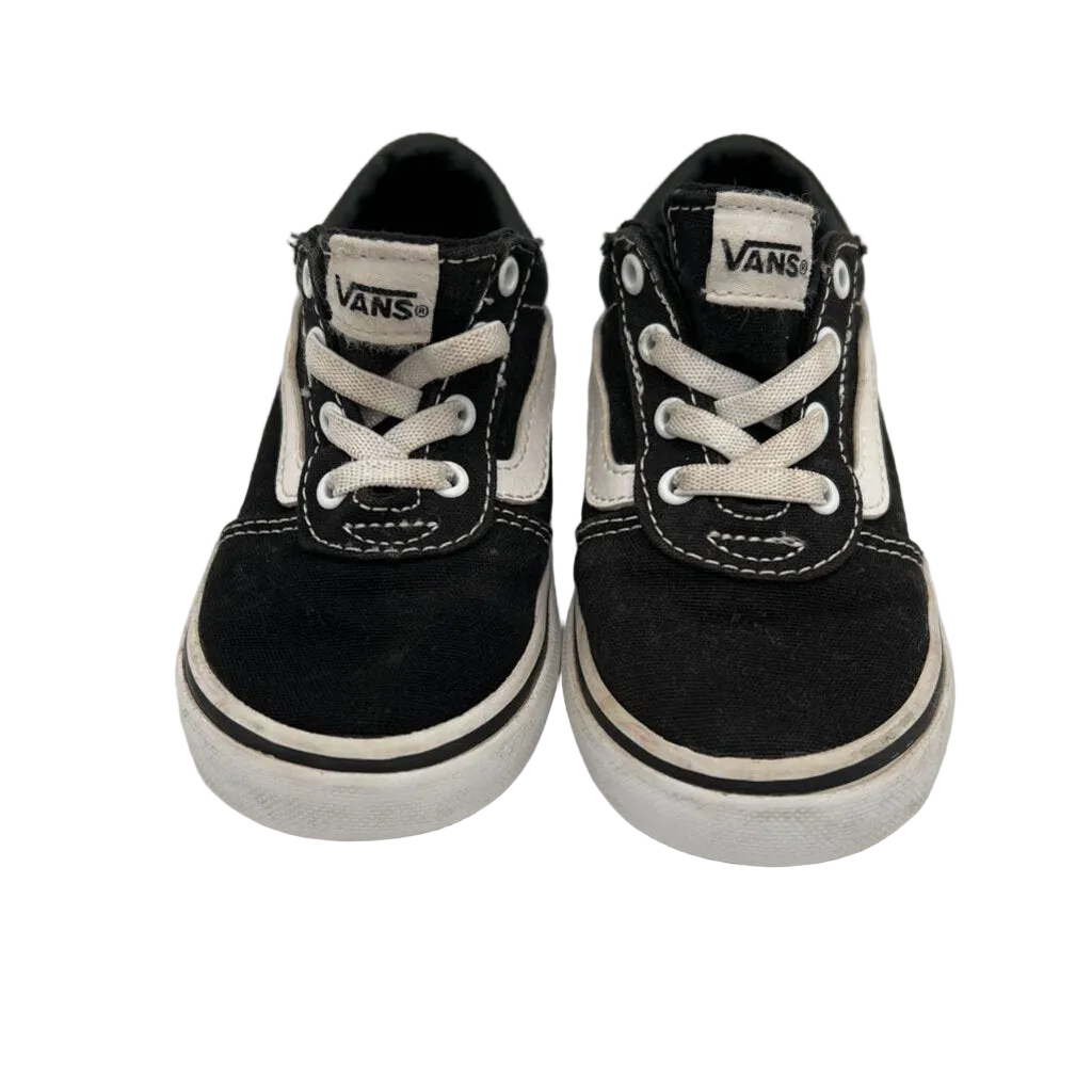 Tennis Shoes / Elastic Laces