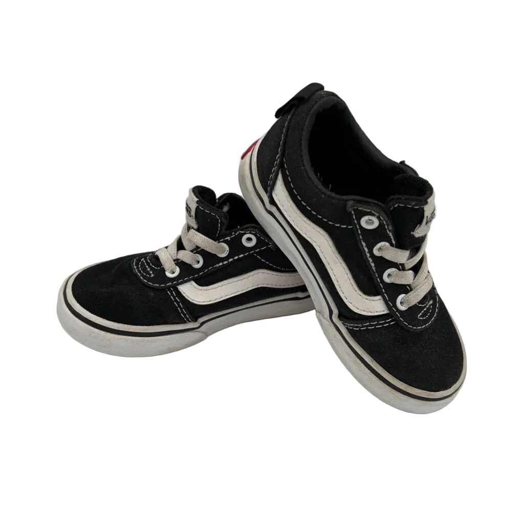 Tennis Shoes / Elastic Laces