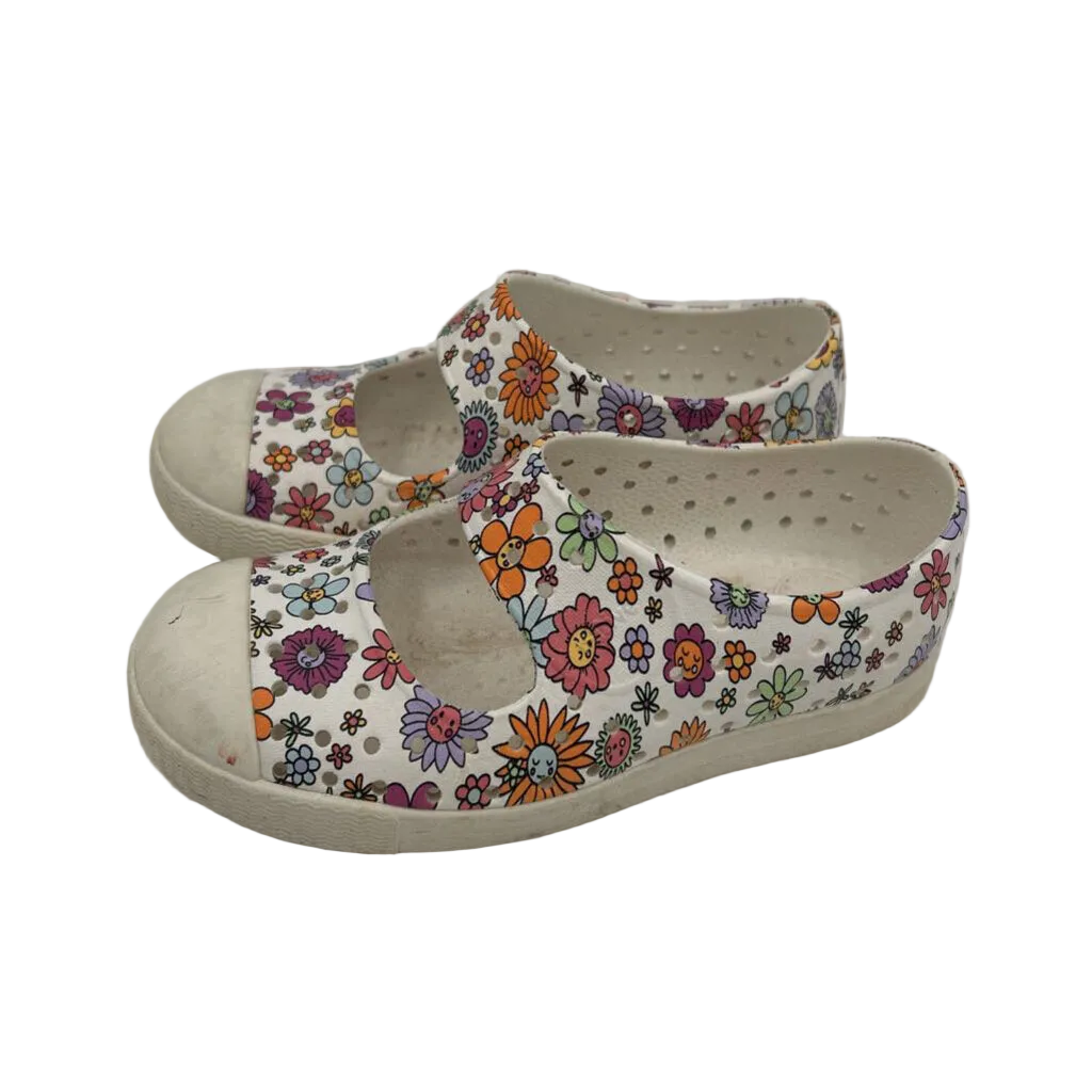 Water Shoes / Mary Jane Style
