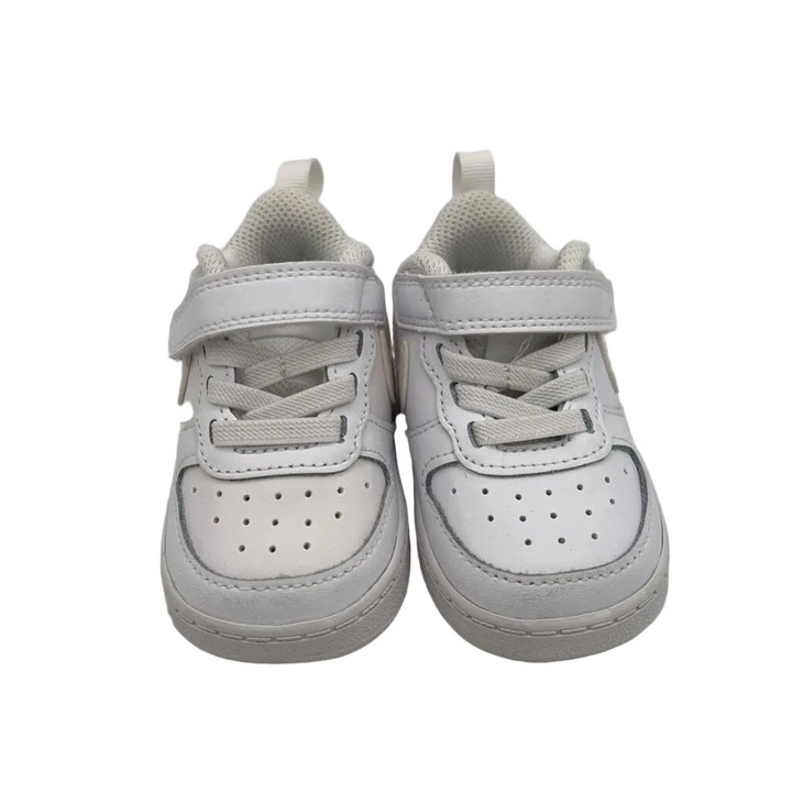 Tennis Shoes / Velcro
