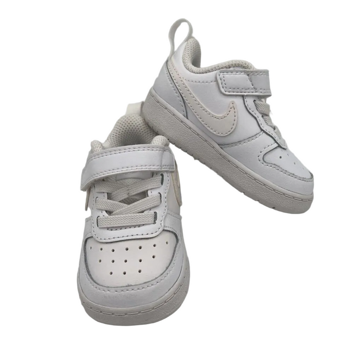 Tennis Shoes / Velcro