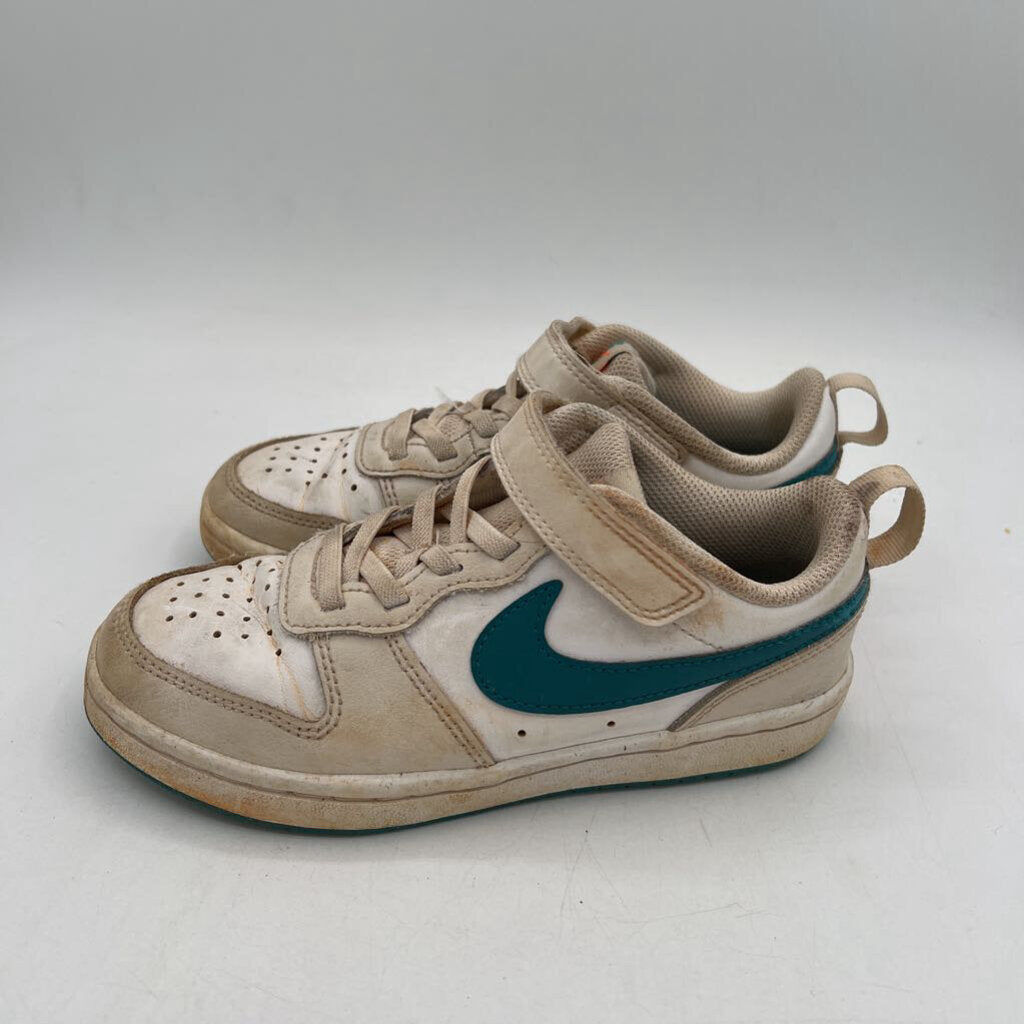 Elastic Lace Sneakers / Velcro Closure