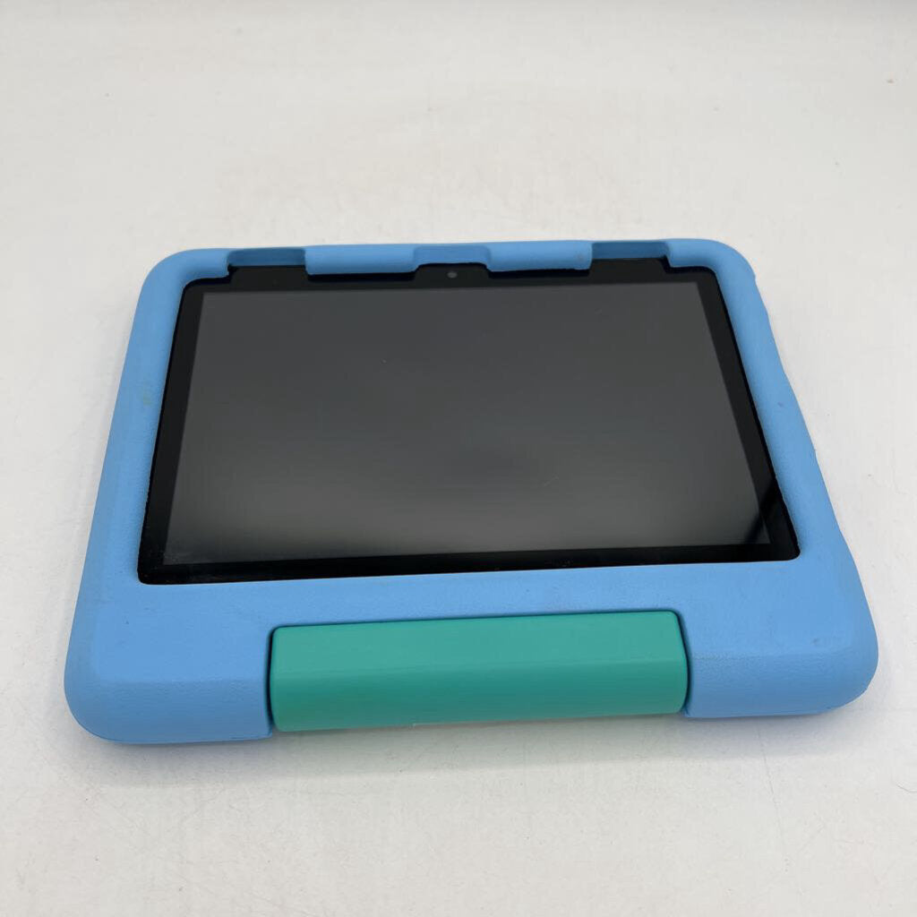 Fire Tablet : HD 8 12th Gen with cover