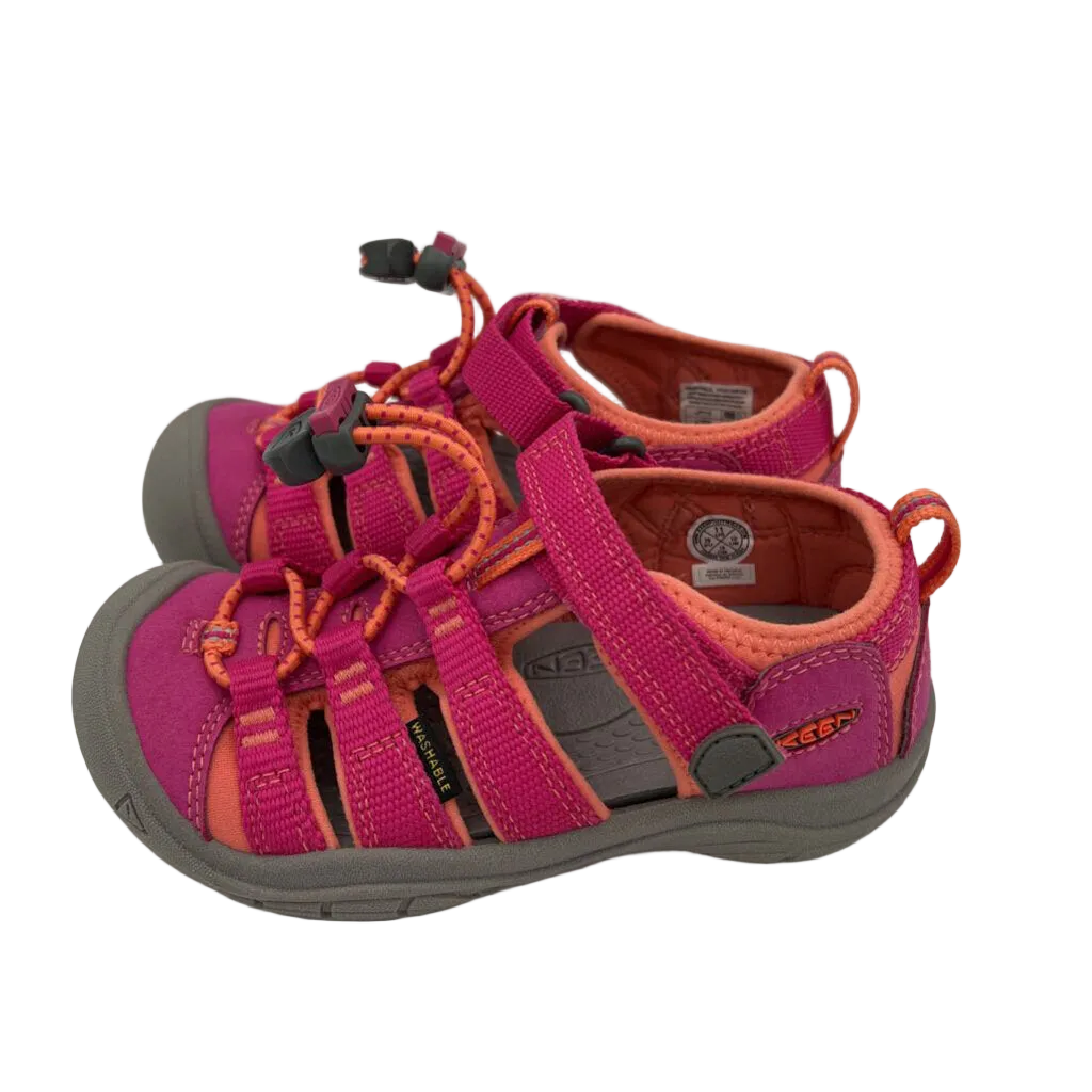 Hiking Sandals / Velcro : New!