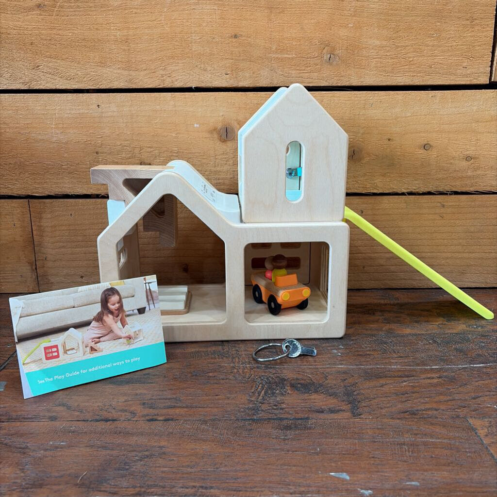 Modular Playhouse with Car
