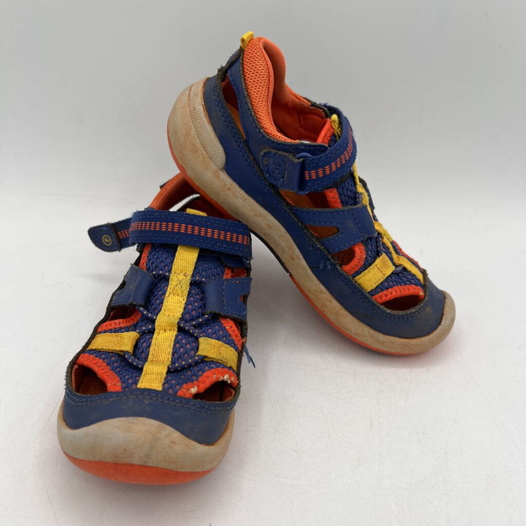 Hiking Shoes / Velcro
