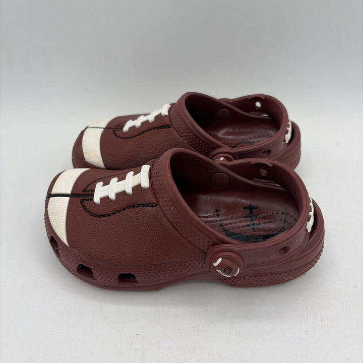 Slip On Water Shoes / Football Pattern