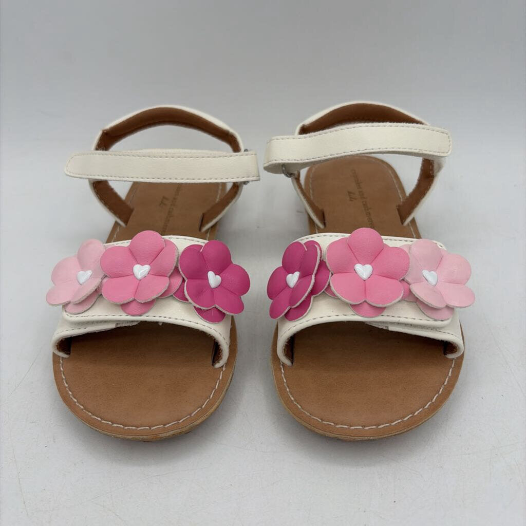 Velcro Clasp Sandals / Flowers