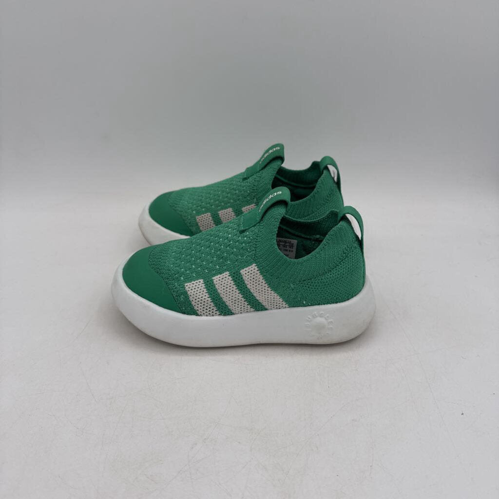 Slip on Sneakers/No Laces