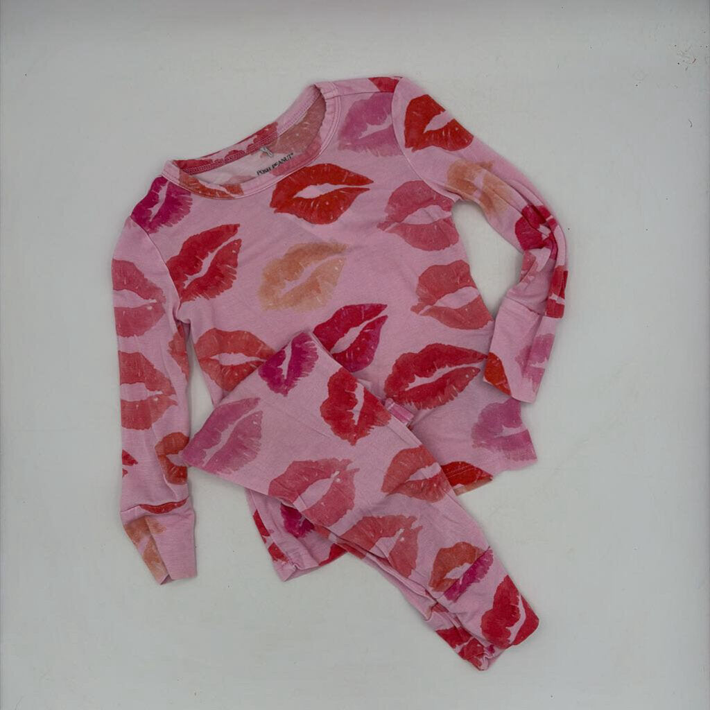 LS Pajama Set/ Lips