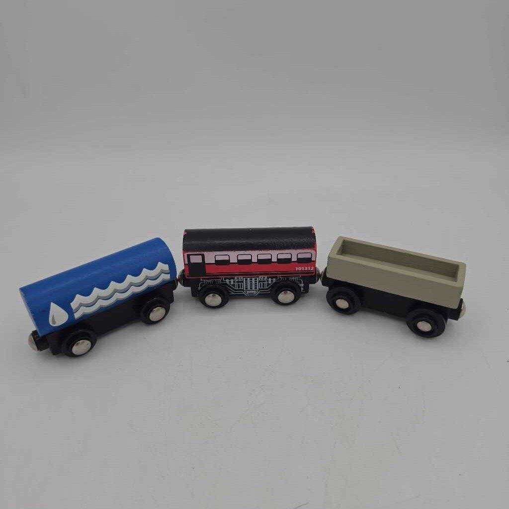 Wood Magnetic Train Cars: Set of 3