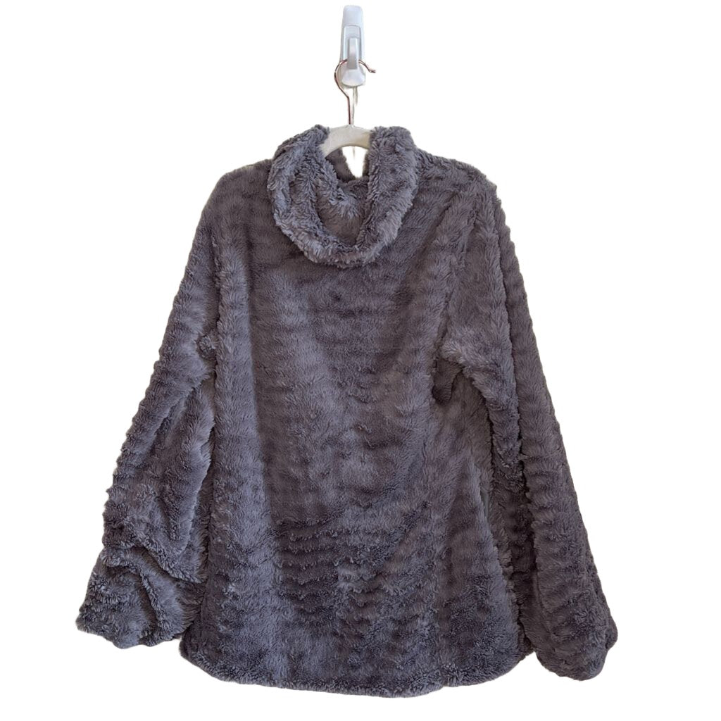 Fuzzy Coat - 2Buttons / Hood