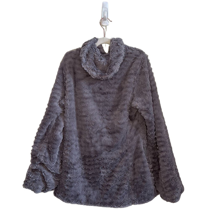 Fuzzy Coat - 2Buttons / Hood