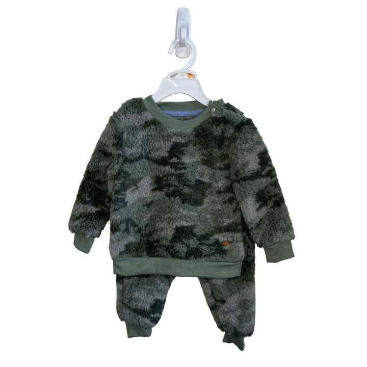 2 Piece Fuzzy Camo Set