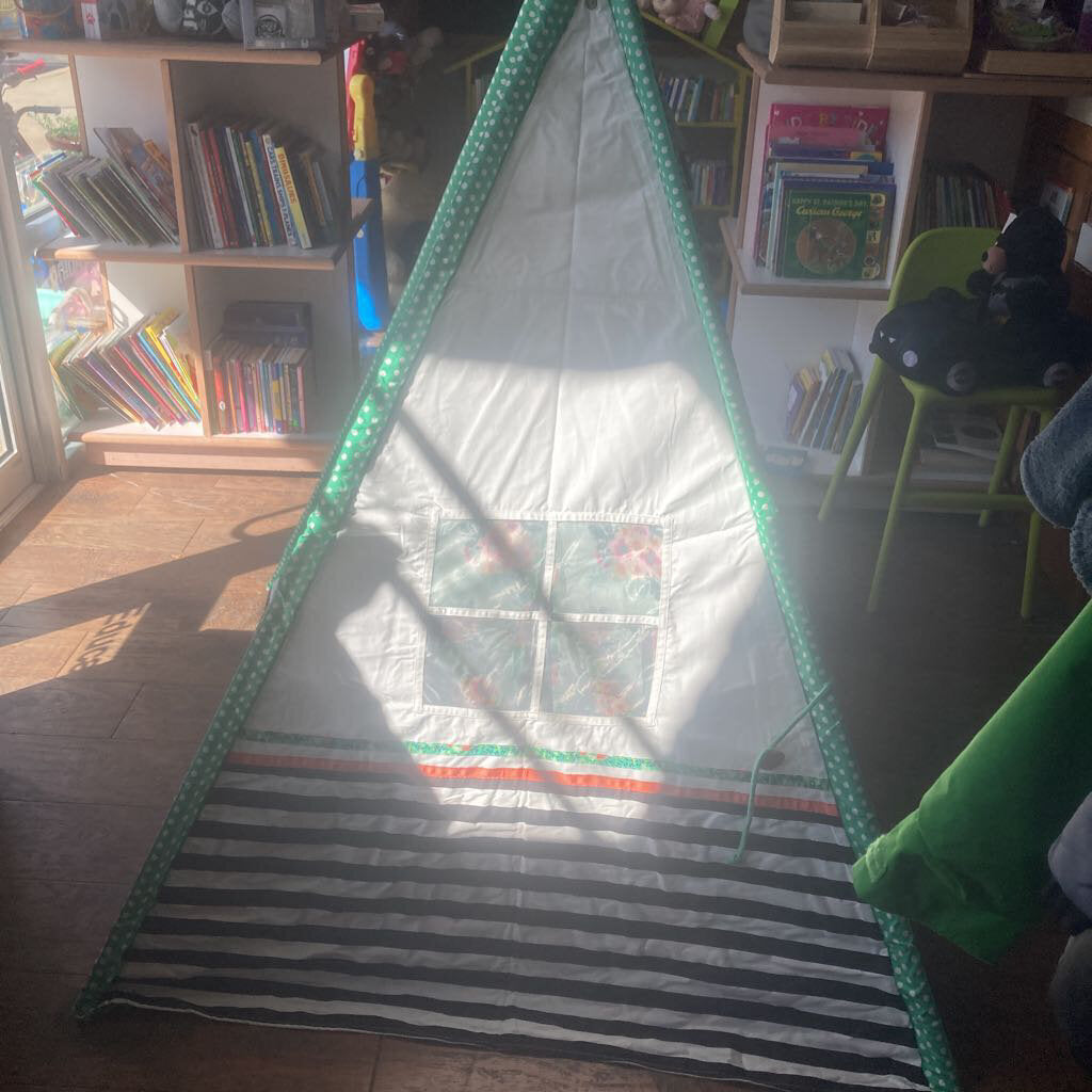 Jane Barley Fields Play Tent