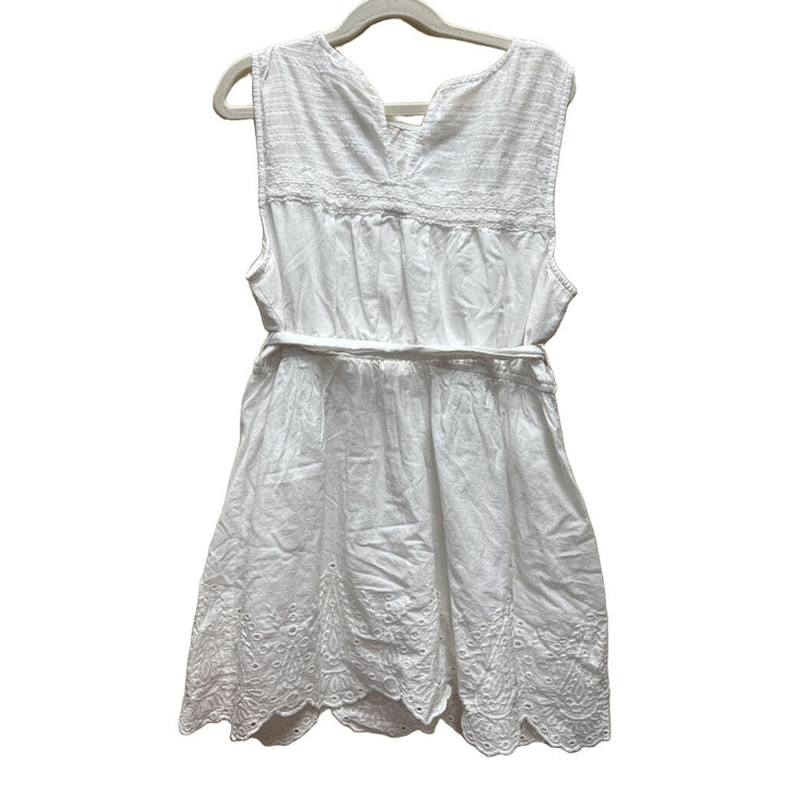 Sleeveless Tie Waist Shirt